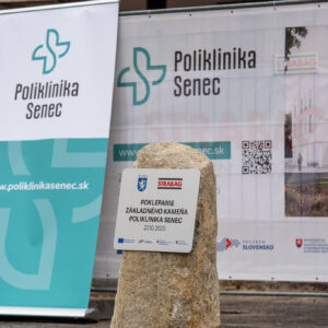 Poklepanie-základného kamena - Poliklinika Senec-55