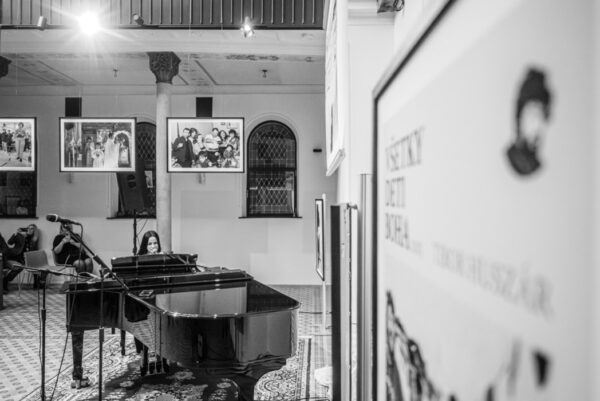 Vsetky-deti-boha-vernisaz-Senec