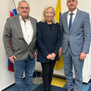 PHOTO-2025-12-05-19-00-17