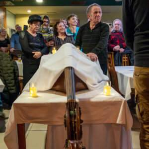 Csemadok-Pochovavanie-basy3