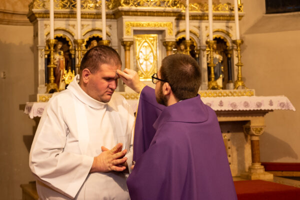 Popolcova-streda-hamvazo-szerda