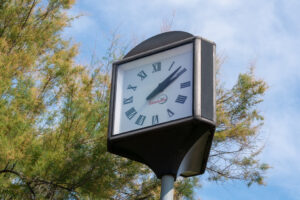 Zmena času na letny