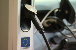 Začala sa realizácia projektu budovania nabíjacej infraštruktúry